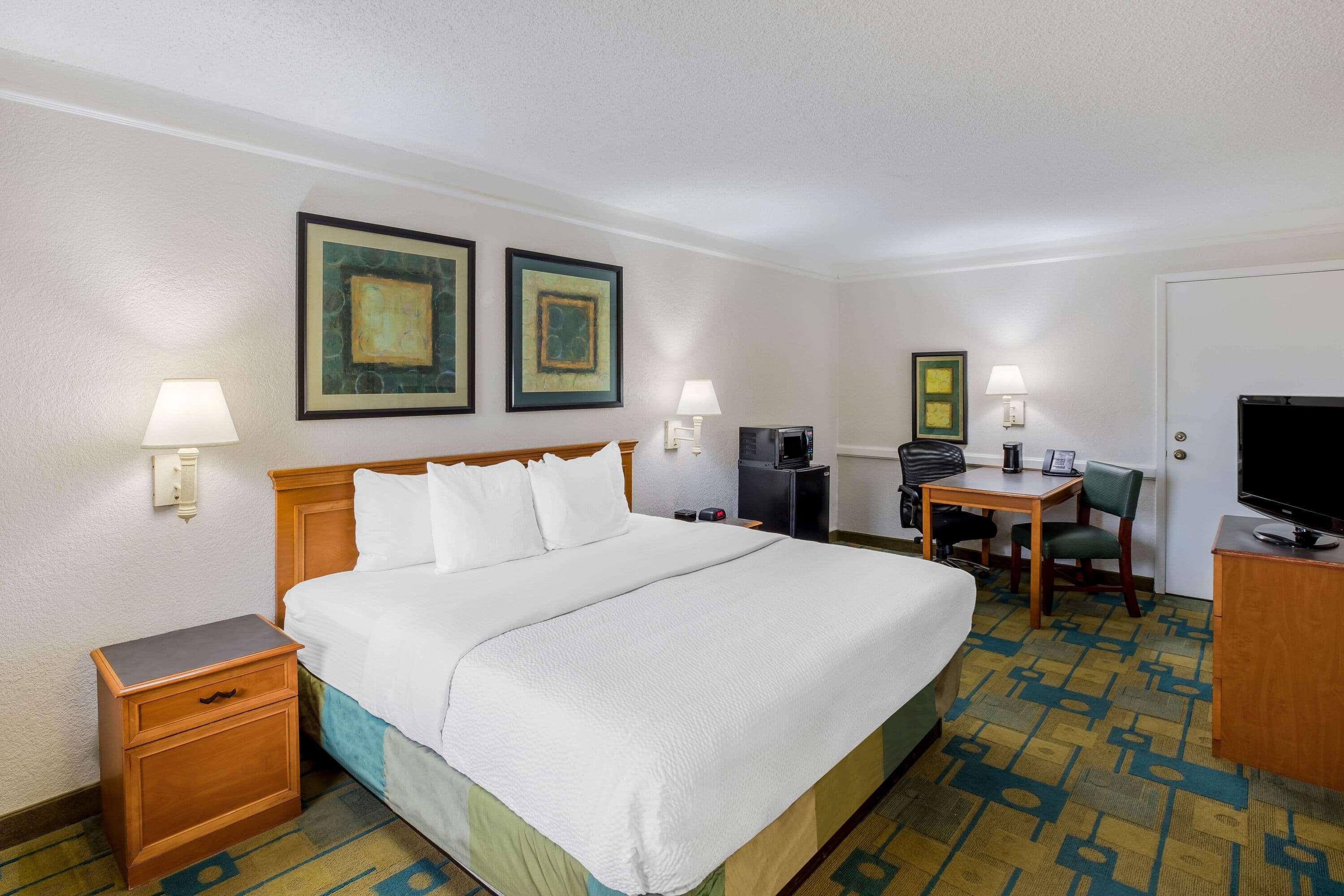 La Quinta Inn By Wyndham Лафкин Экстерьер фото