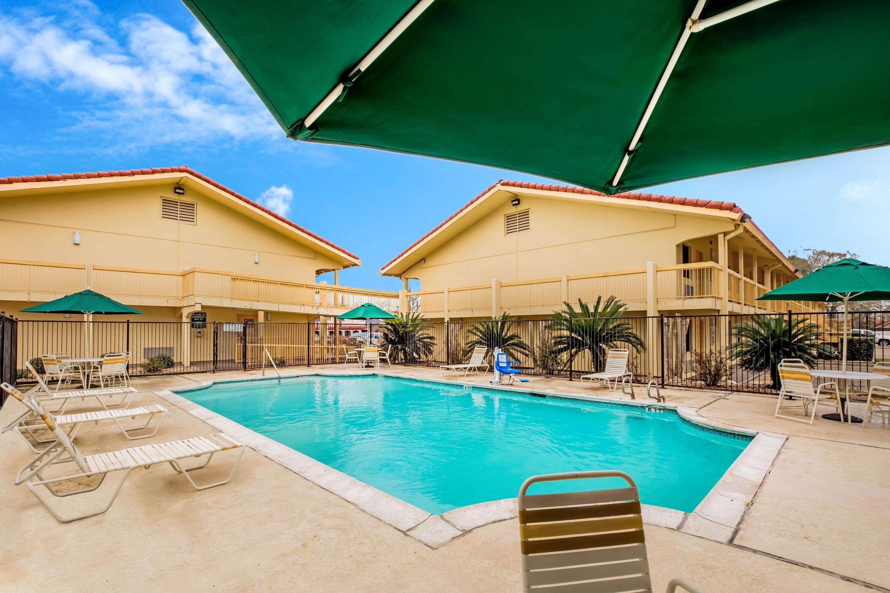 La Quinta Inn By Wyndham Лафкин Экстерьер фото
