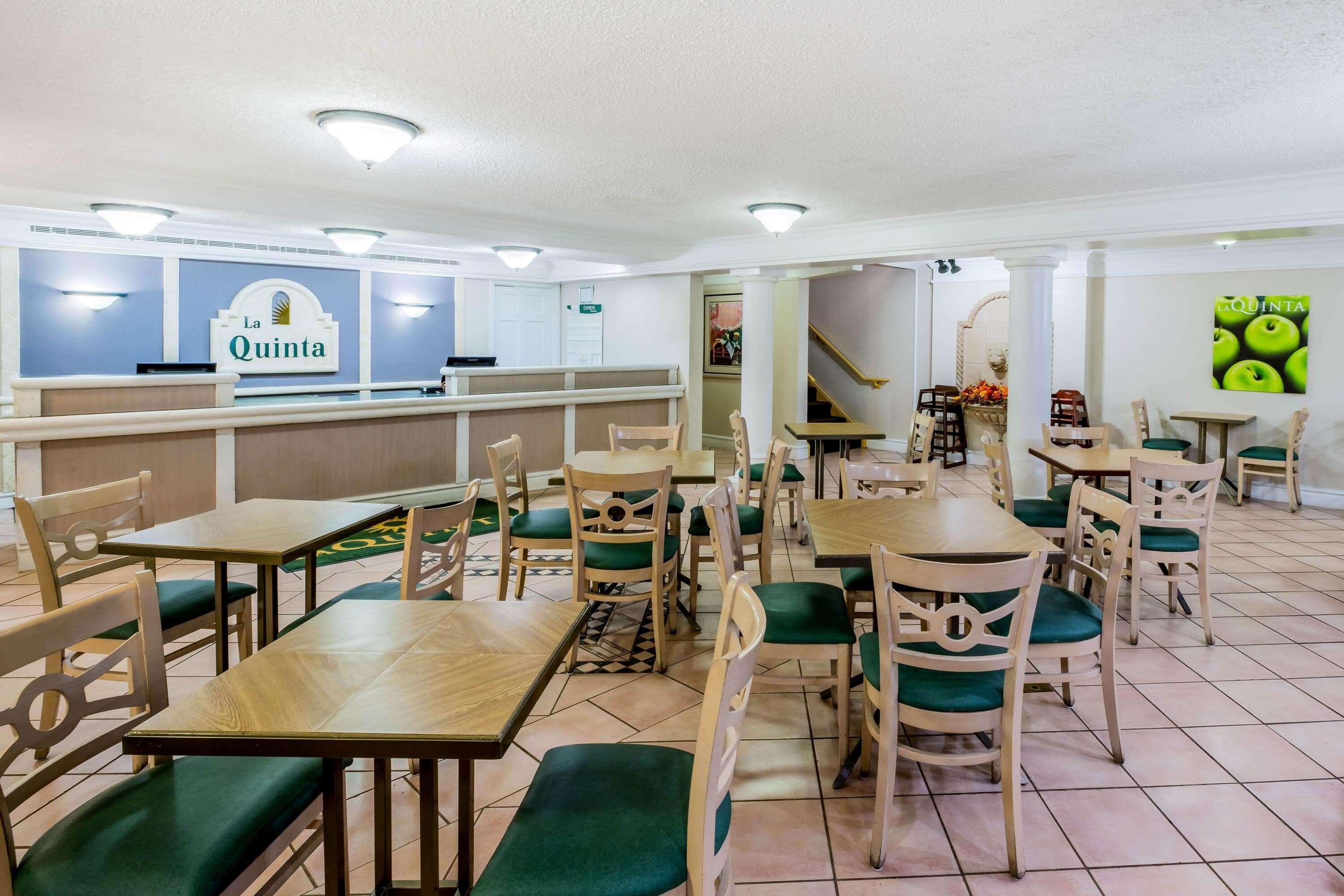La Quinta Inn By Wyndham Лафкин Экстерьер фото